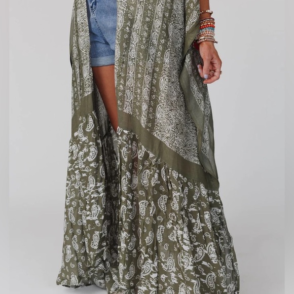 Mossy Maxi Free Flow Paisley Duster Kimono - Picture 3 of 6